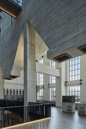 Словацкие архитекторы преобразовали бывшую котельную в культурный центр