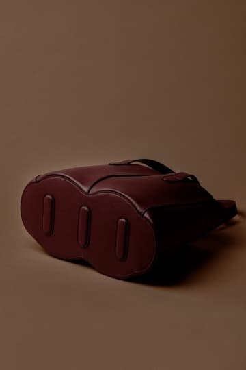Лука Никетто дебютировал в fashion-дизайне с сумкой из веганской кожи