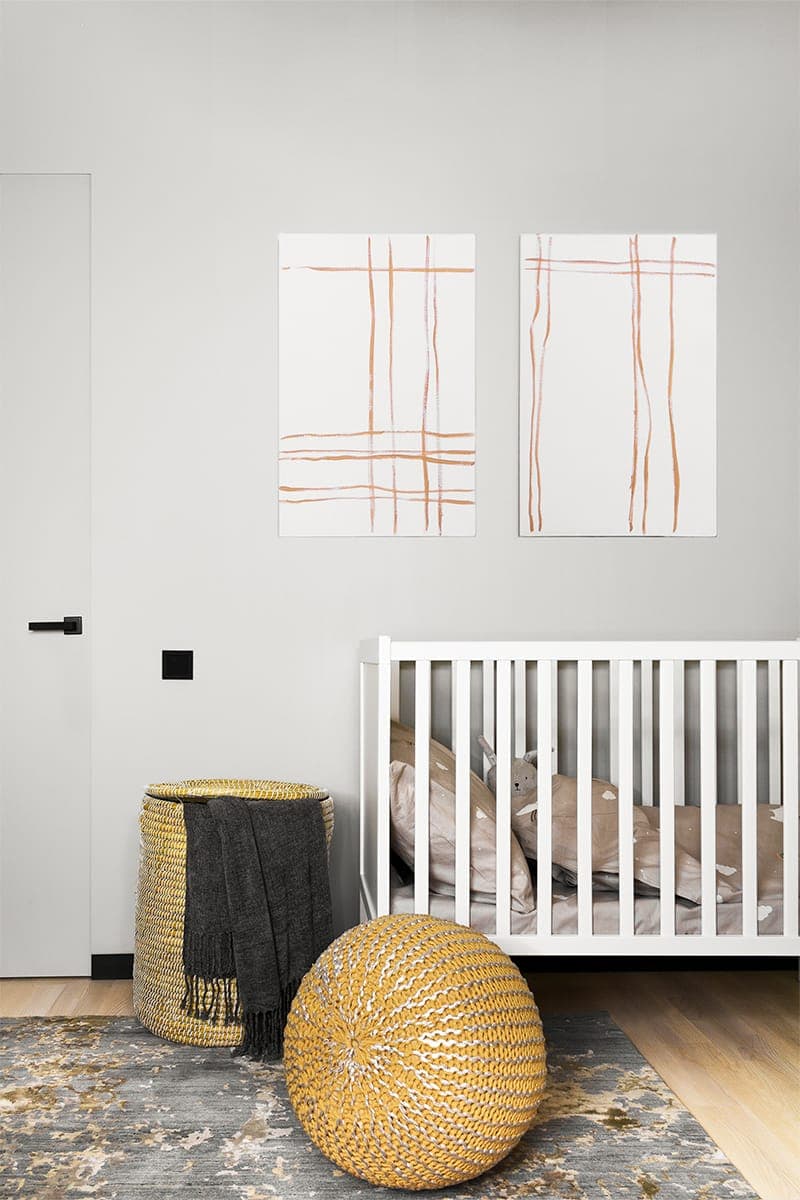 Яркие краски в интерьере квартиры для активной семьи с двумя детьми — проект студии «Точка дизайна»