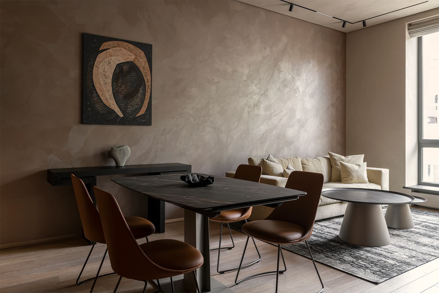 Природные оттенки и этнический декор в интерьере банного комплекса — проект Дмитрия Симонова