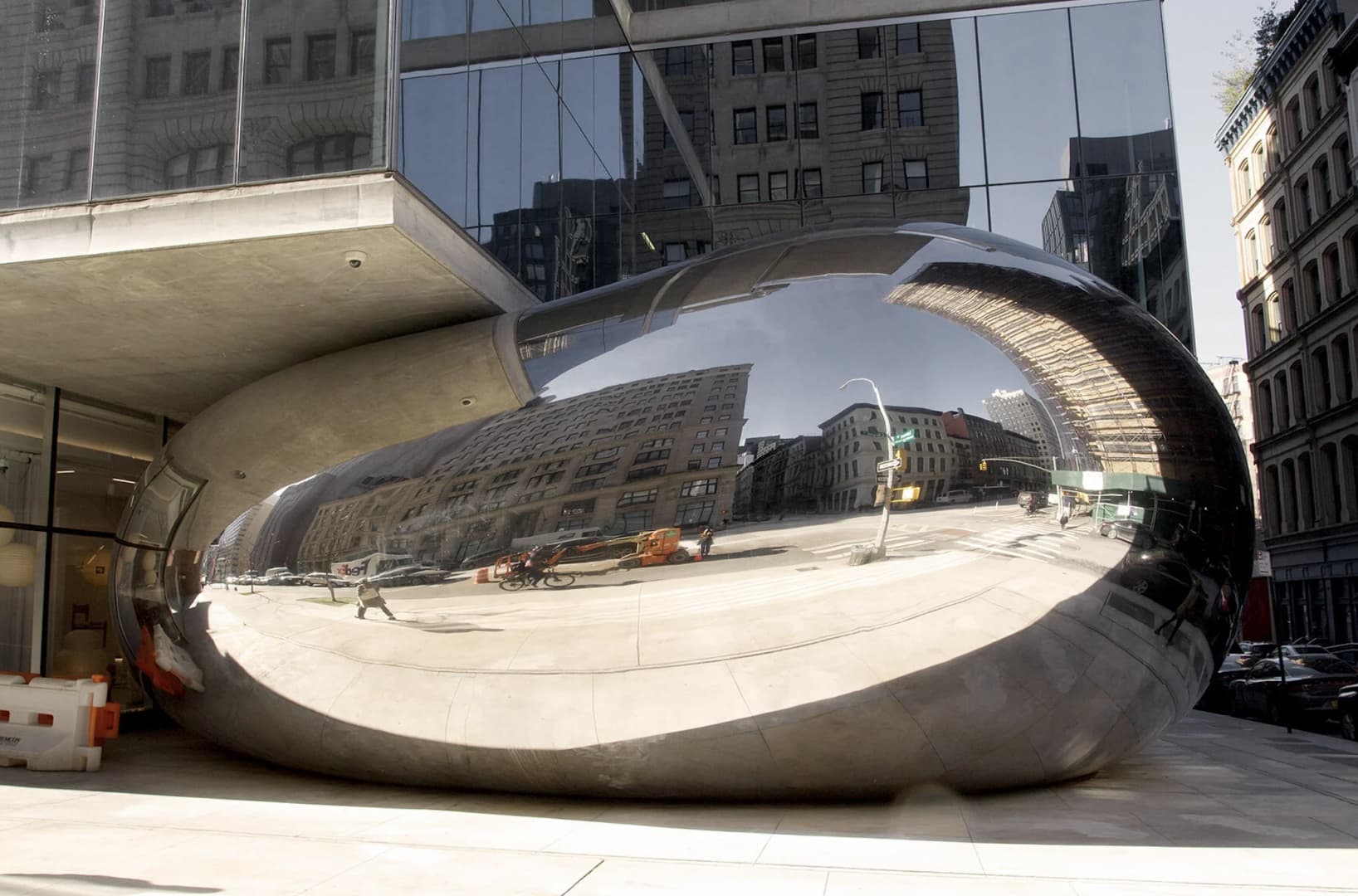 Гигантская скульптура-«фасоль» Аниша Капура дополнила ландшафт Нью-Йорка