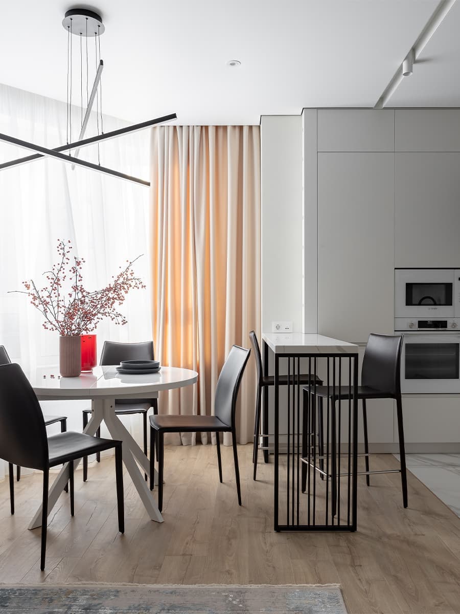 Интерьер семейной квартиры со сказочной детской спальней — проект Дарьи Исаевой