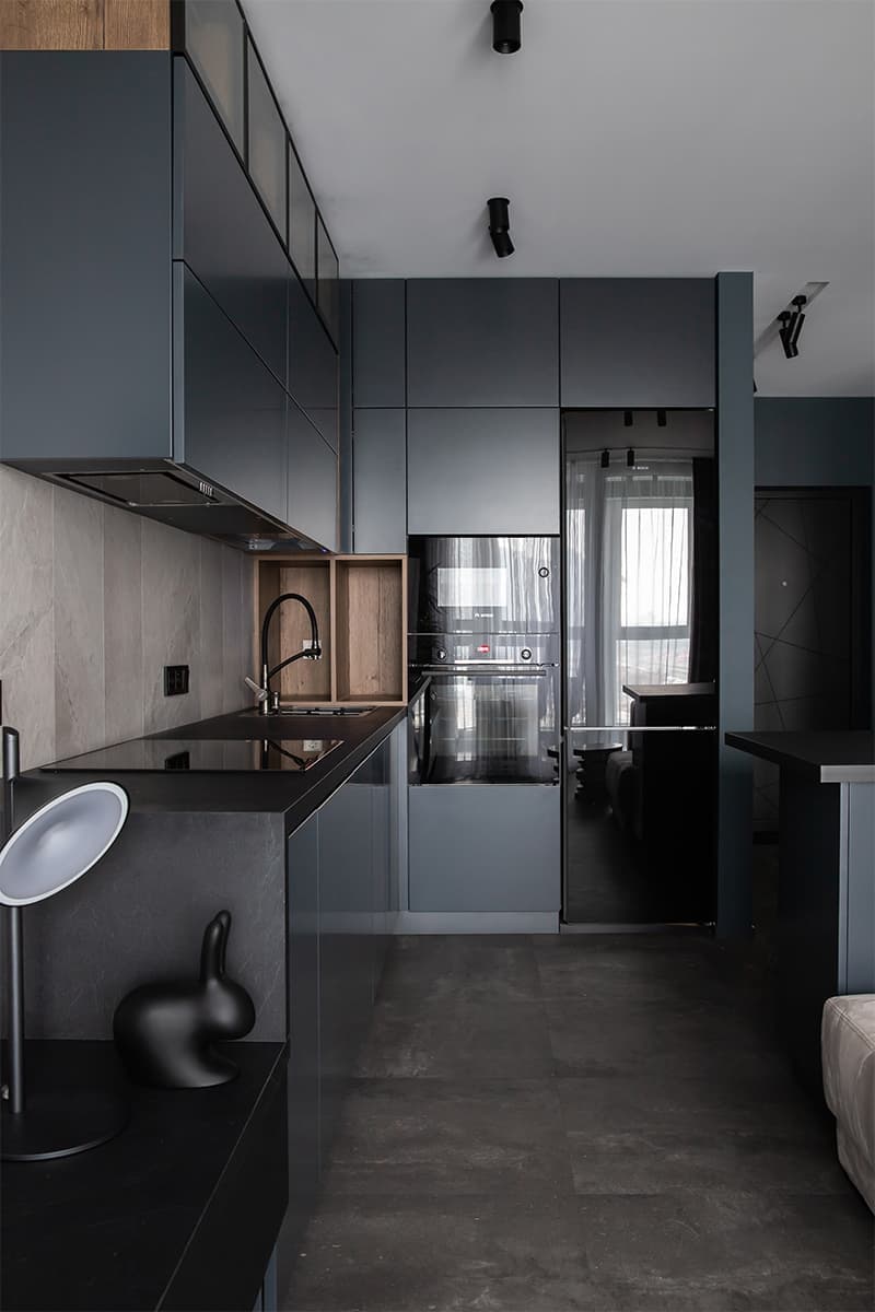 Монохромные тона в интерьере квартиры площадью 48 квадратных метров — проект Алены Жаворонковой