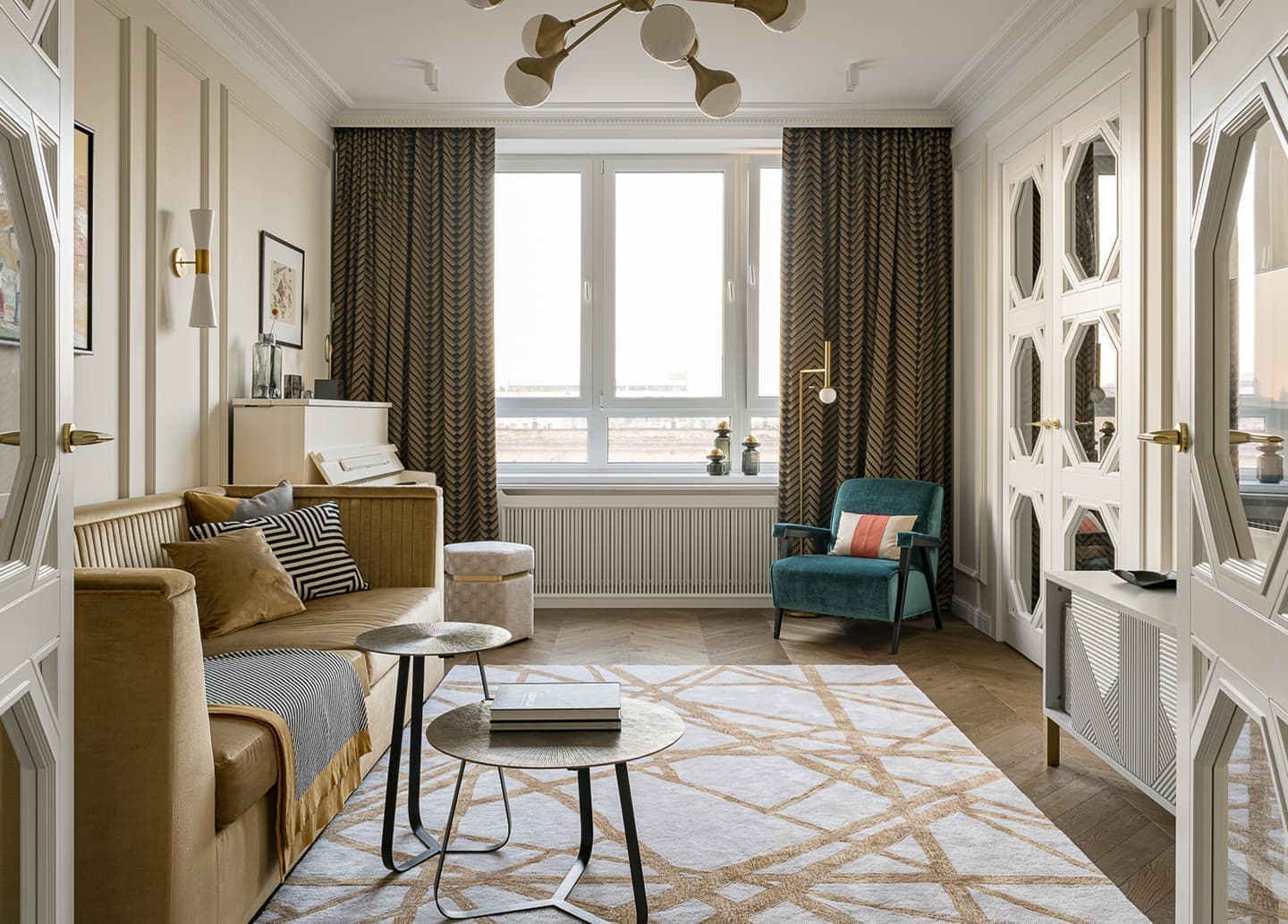 Эклектичный интерьер московской квартиры с яркими акцентами — проект Юлии Сафоновой