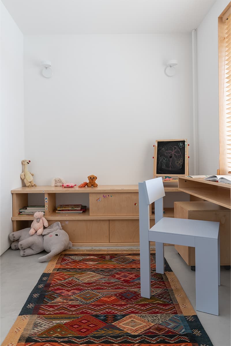 Авторская мебель и чистые линии в интерьере московской квартиры — проект бюро .dpt