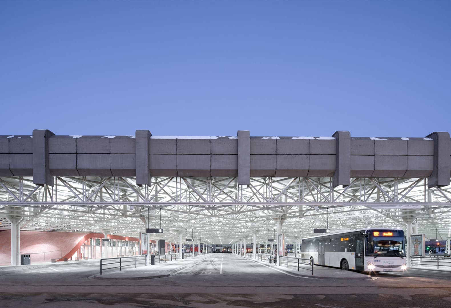 Автовокзал Zvonařka, Брно, Chybik + Kristof. Фото: Alex Shoots Buildings