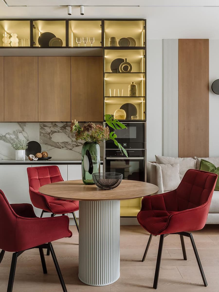 Серо-бежевые оттенки в интерьере квартиры для семейной пары — проект студии Kovalchuk Interior