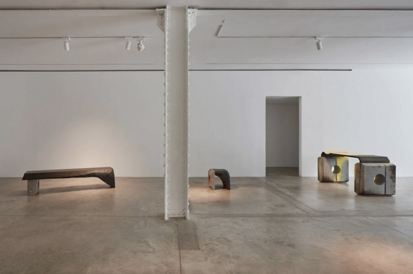 Friedman Benda показывает новую серию мебели Сэмюэля Росса