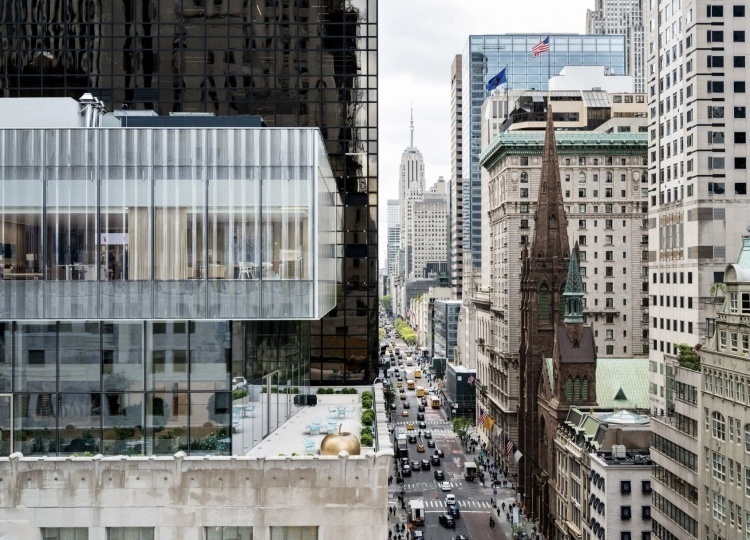 OMA завершили реконструкцию флагмана Tiffany & Co в Нью-Йорке