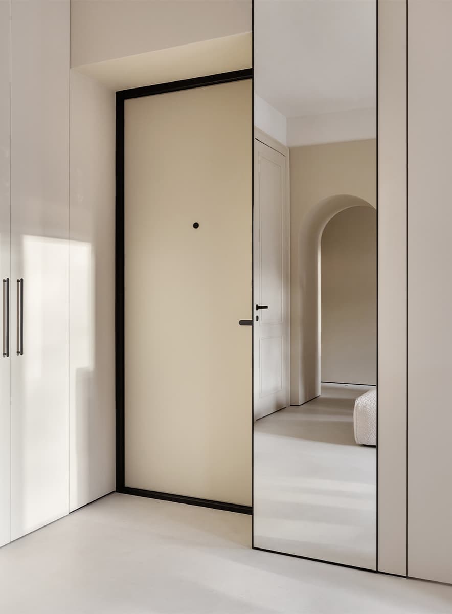 Букле и пастельные тона в интерьере квартиры с эффектной аркой — проект BEIGE APARTMENT от ZROBIM architects