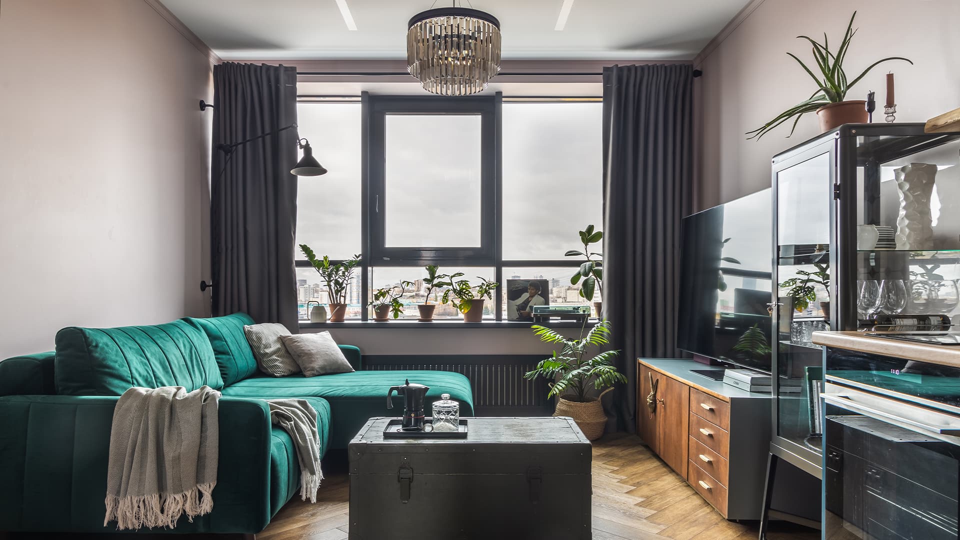 Эклектичный интерьер квартиры с тщательно продуманным декором — проект Надежды Токаревой