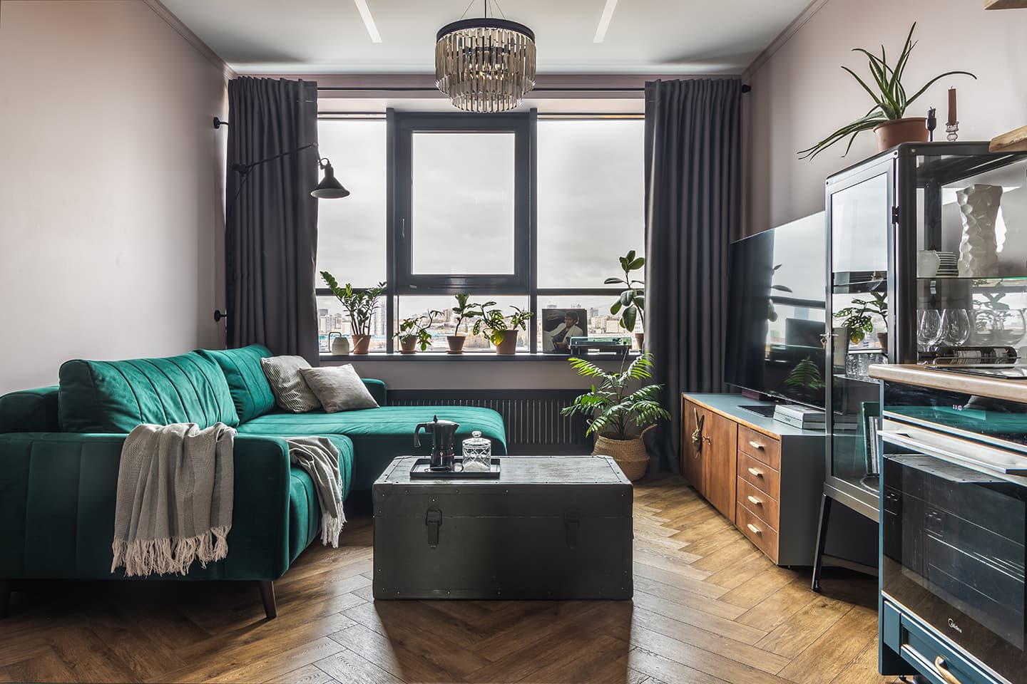 Эклектичный интерьер квартиры с тщательно продуманным декором — проект Надежды Токаревой