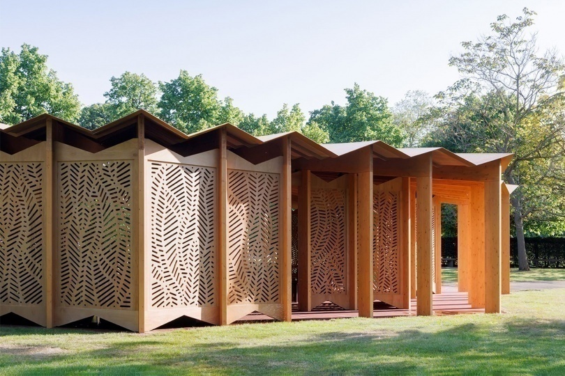В Кенсингтонских садах установили летний павильон Serpentine Gallery