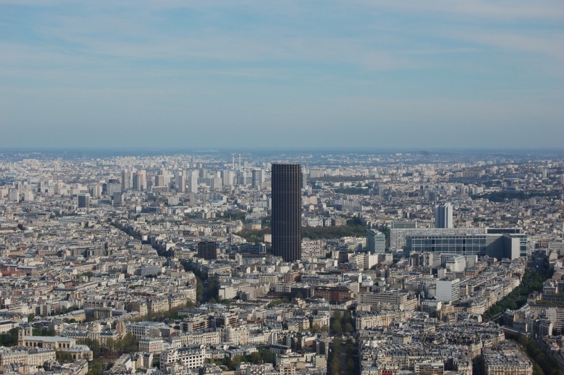 В Париже вернули ограничения на высоту строящихся зданий