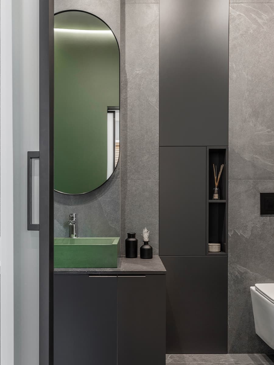 Продуманный интерьер небольшой квартиры с кроватью-трансформером — проект дизайн-бюро Dash Design