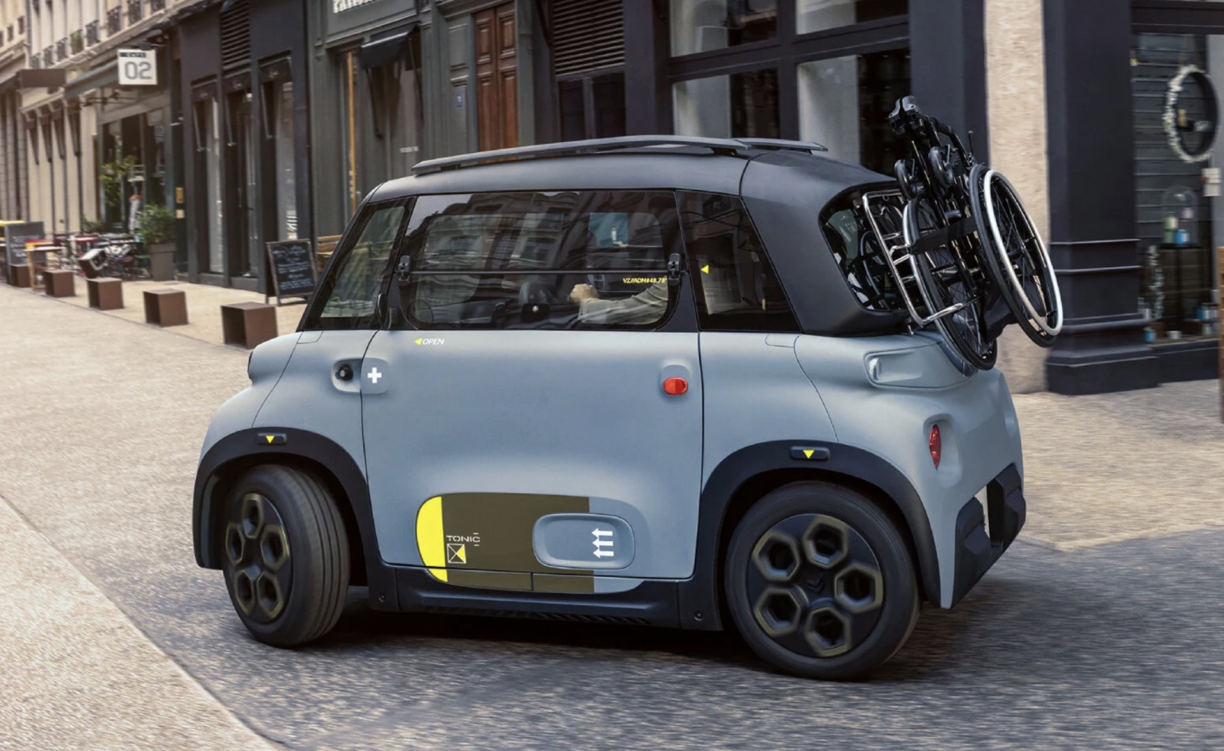 Citroën адаптировал электрокар Ami для людей с ограниченной подвижностью