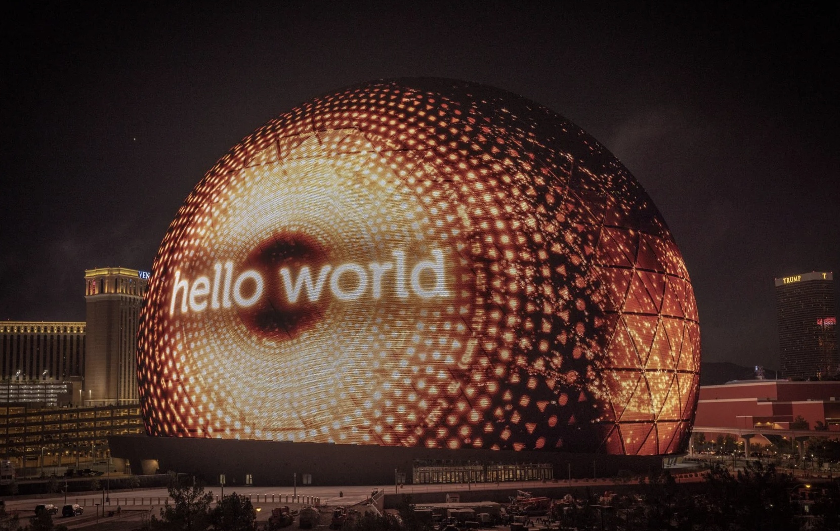 В Лас-Вегасе построили самое большое сферическое сооружение в мире