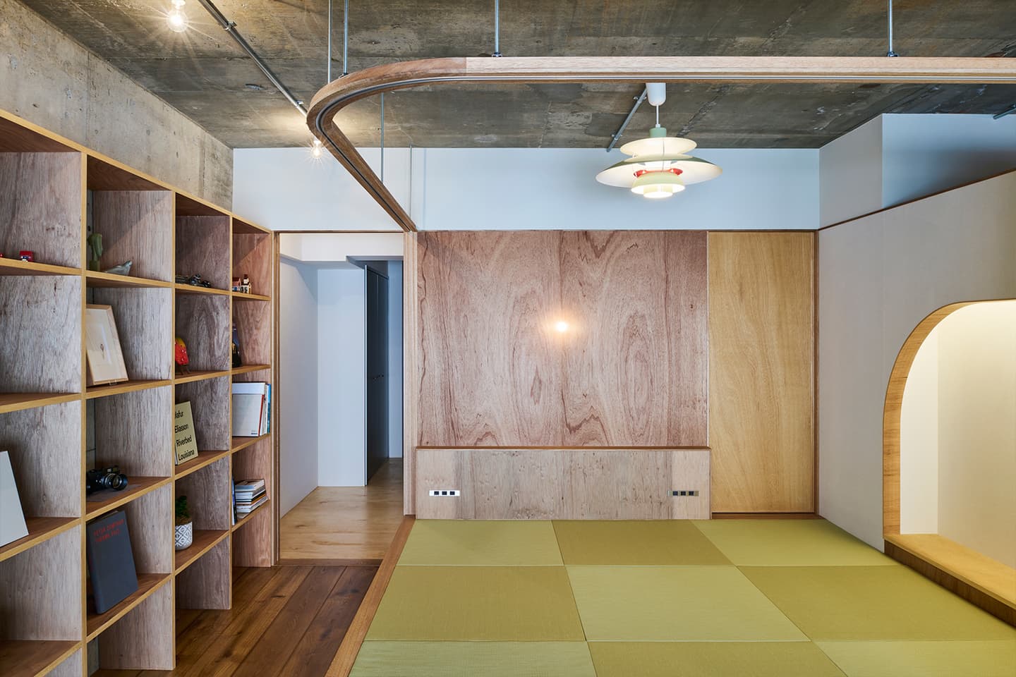 Японская квартира с подиумом под спальное место — проект Daiki Awaya